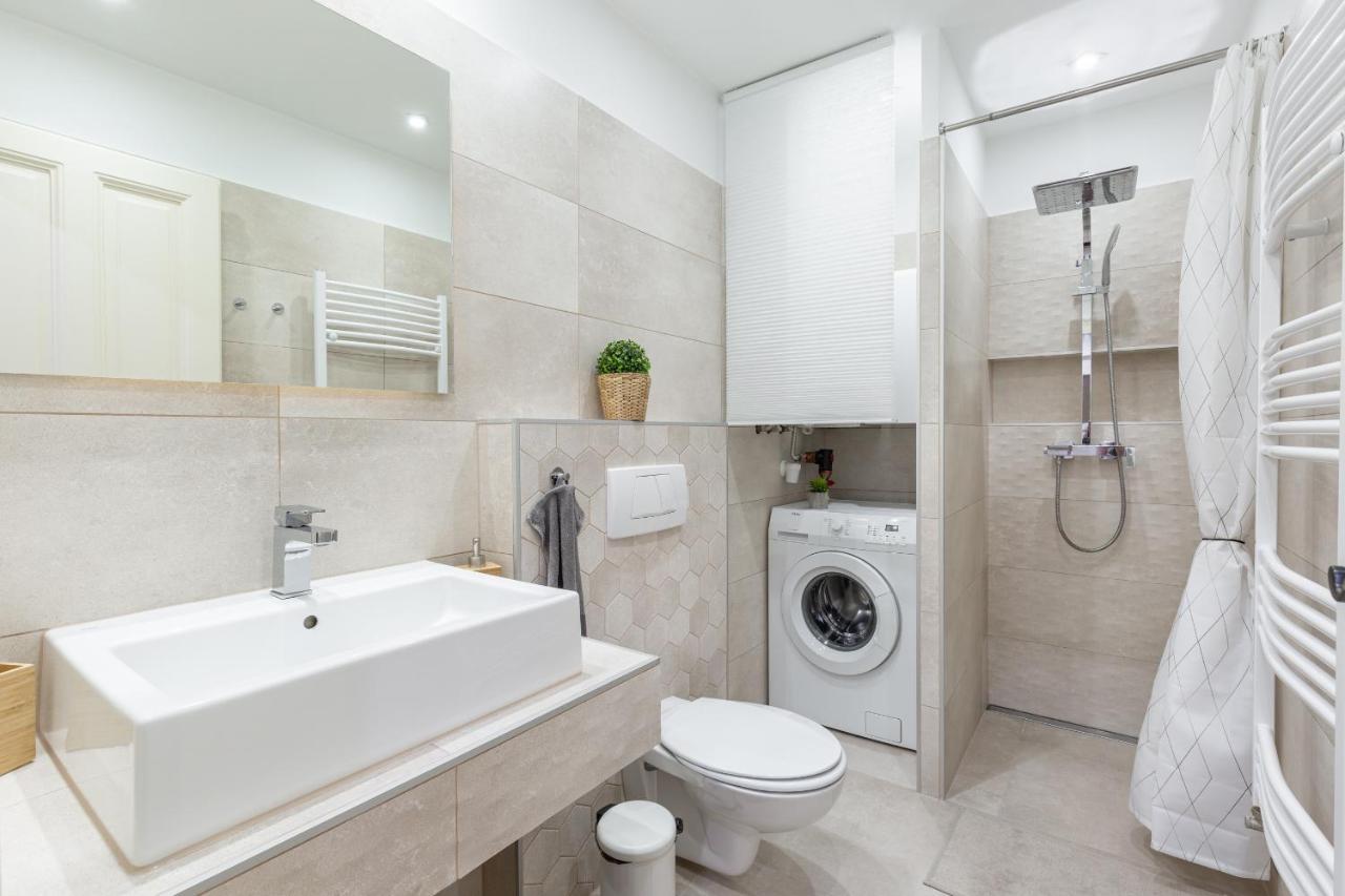 L10 Dolce Vita Apartment บูดาเปสต์ ภายนอก รูปภาพ